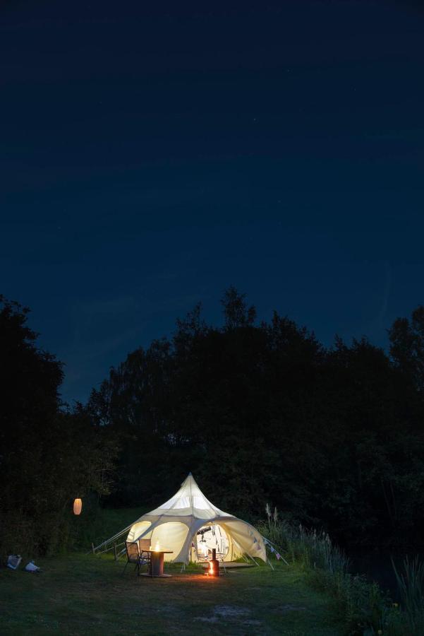 Lloyds Meadow Glamping Hotel Chester Eksteriør billede
