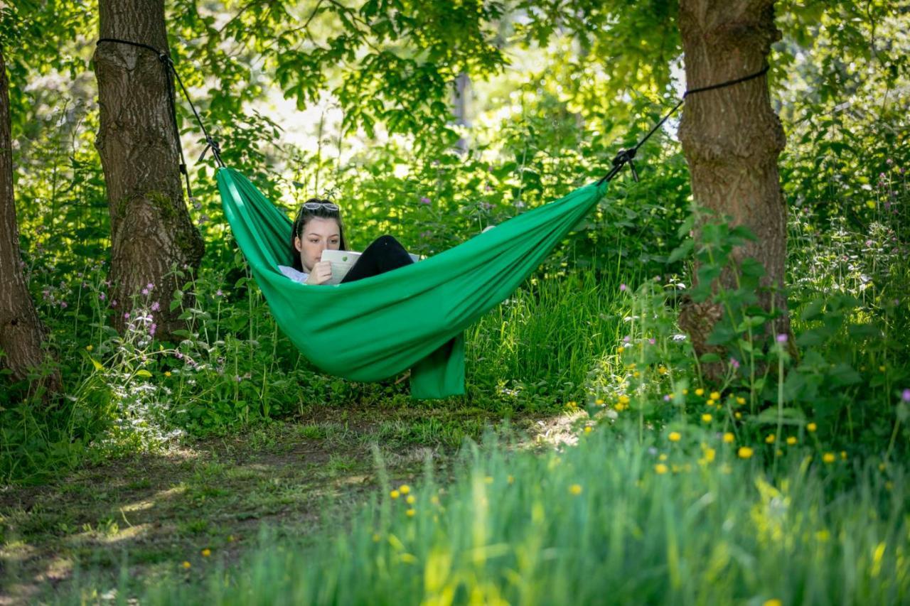 Lloyds Meadow Glamping Hotel Chester Eksteriør billede