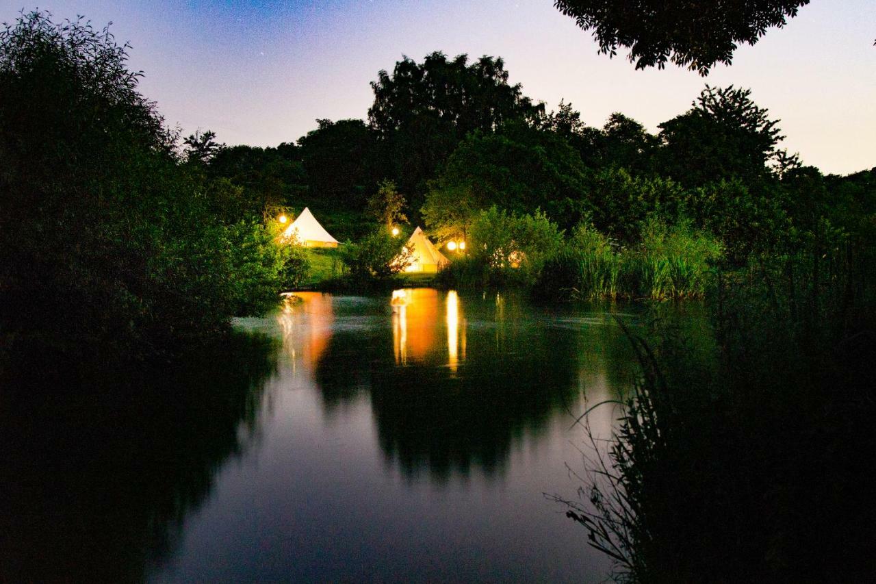Lloyds Meadow Glamping Hotel Chester Eksteriør billede