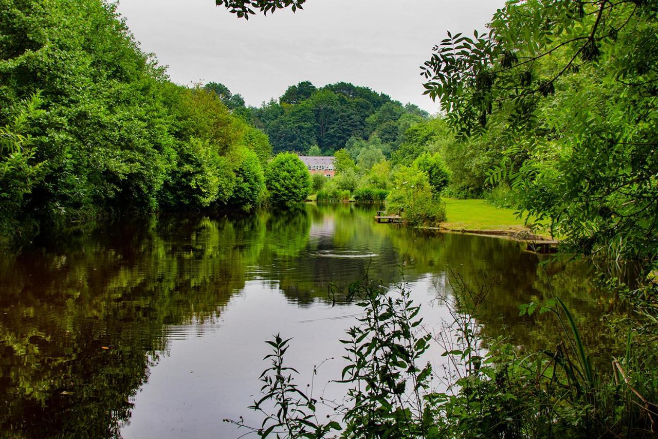 Lloyds Meadow Glamping Hotel Chester Eksteriør billede